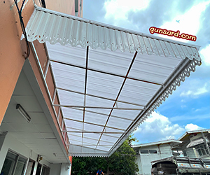 คลิปโปร่งแสงแบบลอนเมทัลชีท